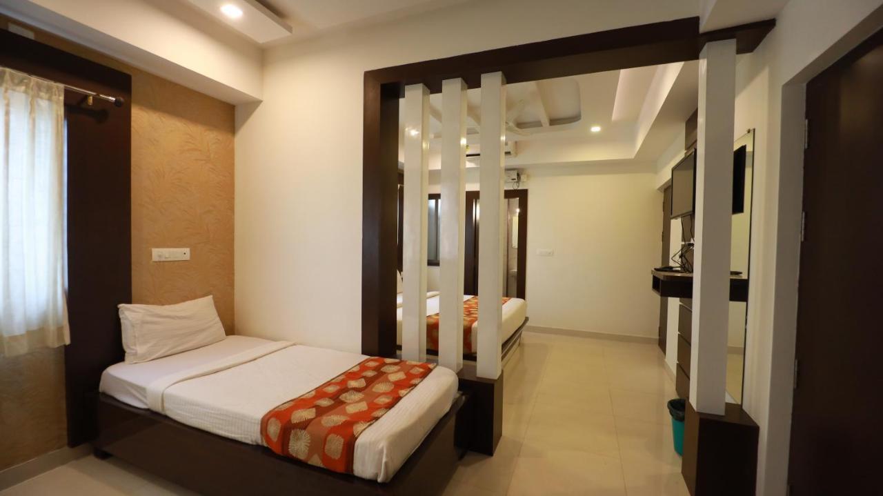 Silver Suite จิกมากาลูร์ ภายนอก รูปภาพ